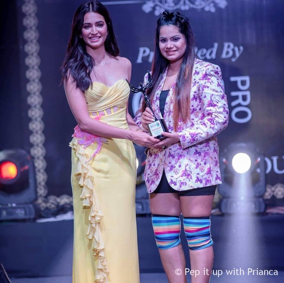 Prianca Saraswat Awarded Best Lifestyle Influencer by Glam Pro Beauty Wellness Awards 2018 New Delhi - About